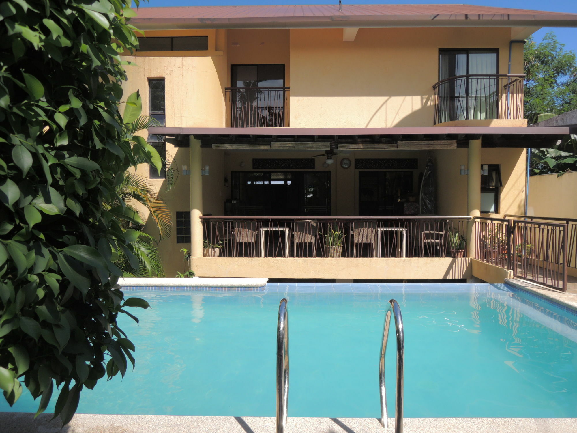Palms Seaside Inn And Resort Medellin Exterior photo